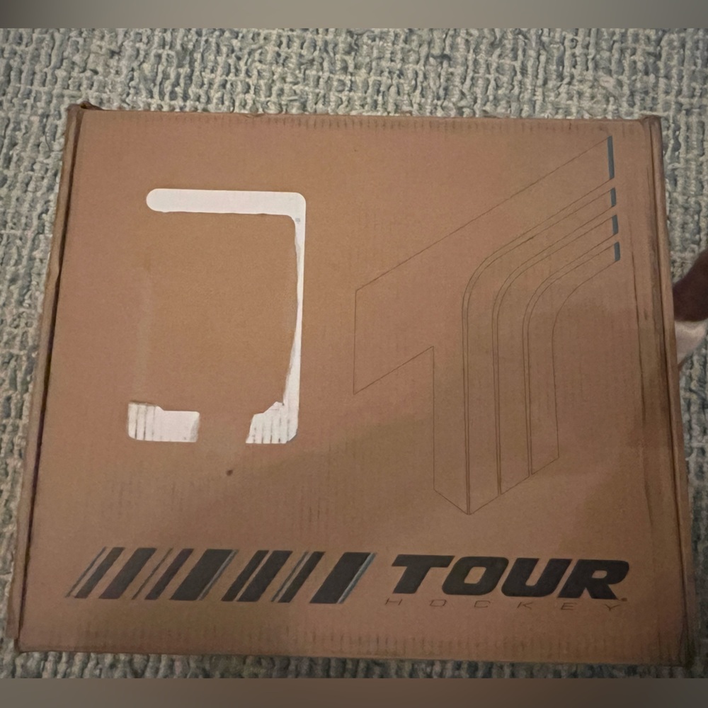 Tour Hockey Skates New in Box Size 5 - Picture 5 of 5